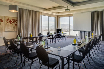 Protea Hotel by Marriott Cape Town Tyger Valley 3*