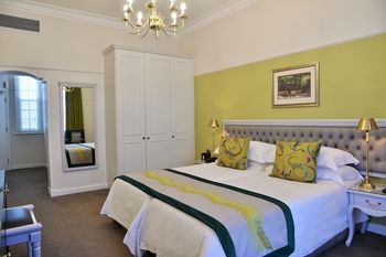 The Winchester Hotel by NEWMARK 4*