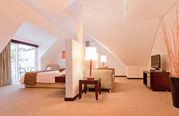 The Winchester Hotel by NEWMARK 4*