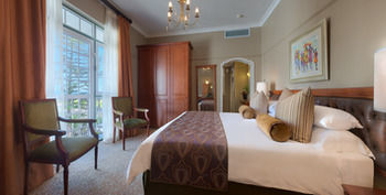 The Winchester Hotel by NEWMARK 4*