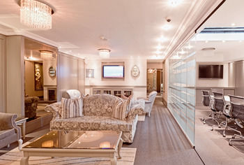 The Winchester Hotel by NEWMARK 4*