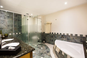 City Lodge Hotel GrandWest 3*