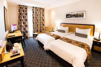 City Lodge Hotel GrandWest 3*