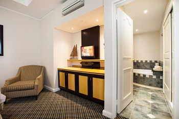City Lodge Hotel GrandWest 3*