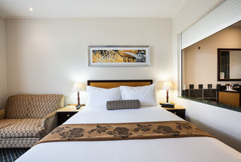 City Lodge Hotel GrandWest 3*