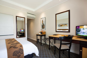 City Lodge Hotel GrandWest 3*