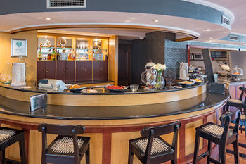 City Lodge Hotel GrandWest 3*