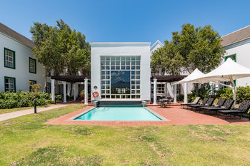 City Lodge Hotel GrandWest 3*
