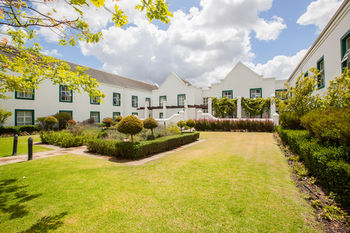 City Lodge Hotel GrandWest 3*
