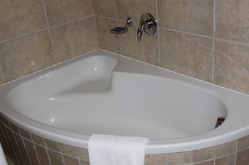 Premier Hotel Roodevalley 3*