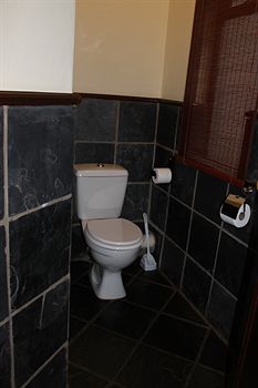 Premier Hotel Roodevalley 3*