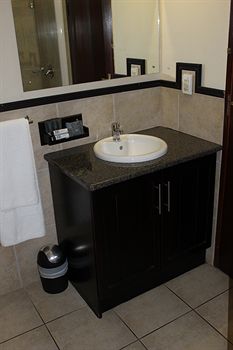 Premier Hotel Roodevalley 3*
