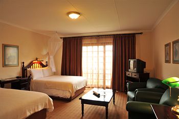 Premier Hotel Roodevalley 3*