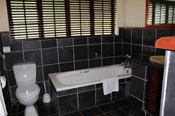 Premier Hotel Roodevalley 3*