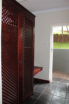 Premier Hotel Roodevalley 3*