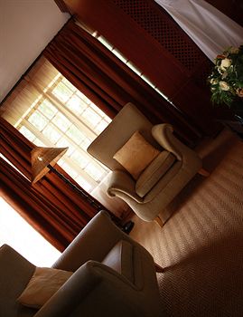 Premier Hotel Roodevalley 3*
