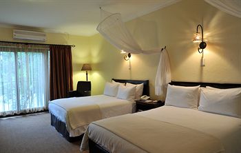 Premier Hotel Roodevalley 3*