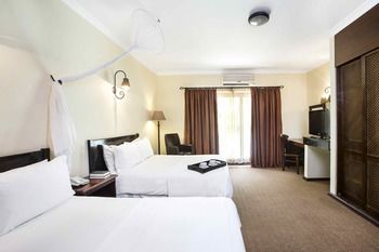 Premier Hotel Roodevalley 3*