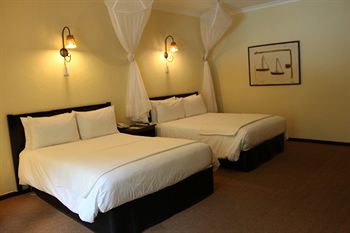 Premier Hotel Roodevalley 3*