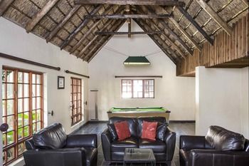 Premier Hotel Roodevalley 3*