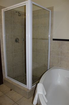 Premier Hotel Roodevalley 3*