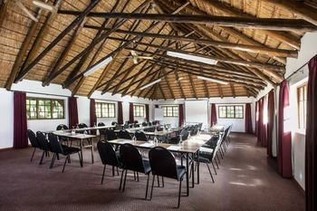 Premier Hotel Roodevalley 3*
