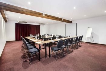Premier Hotel Roodevalley 3*