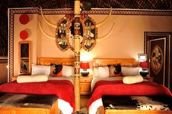 aha Lesedi Cultural Village 0*