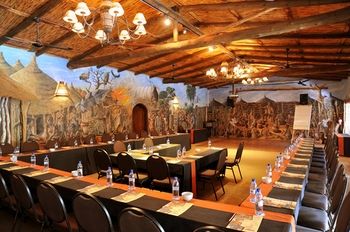 aha Lesedi Cultural Village 0*