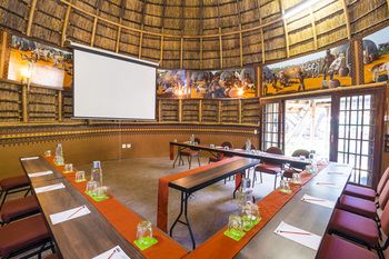 aha Lesedi Cultural Village 0*