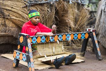 aha Lesedi Cultural Village 0*