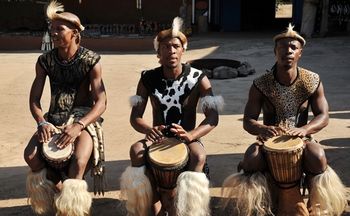 aha Lesedi Cultural Village 0*