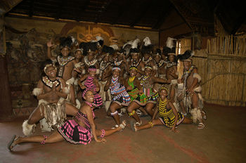 aha Lesedi Cultural Village 0*