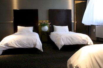 Manhattan Hotel 3*