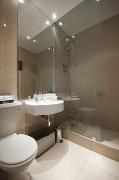 Manhattan Hotel 3*