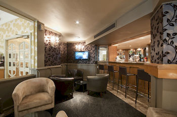Manhattan Hotel 3*