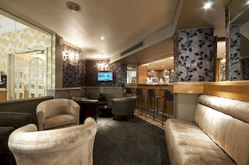 Manhattan Hotel 3*