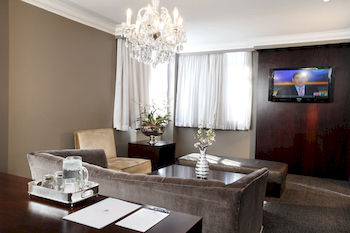 Manhattan Hotel 3*