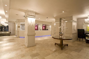 Manhattan Hotel 3*