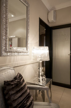 Manhattan Hotel 3*