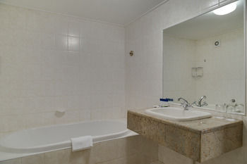 ANEW Hotel Capital Pretoria 4*