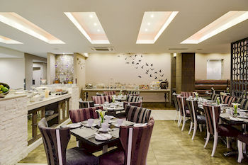 ANEW Hotel Hatfield Pretoria 4*