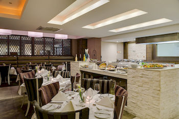 ANEW Hotel Hatfield Pretoria 4*