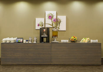 ANEW Hotel Hatfield Pretoria 4*