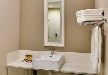 ANEW Hotel Hatfield Pretoria 4*