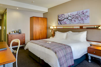 ANEW Hotel Hatfield Pretoria 4*