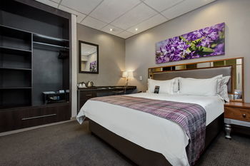 ANEW Hotel Hatfield Pretoria 4*