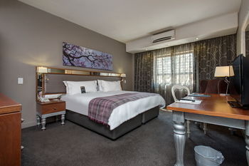 ANEW Hotel Hatfield Pretoria 4*