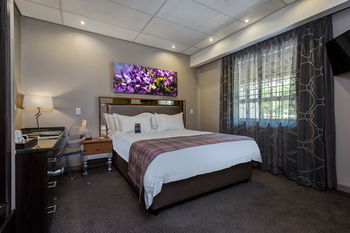 ANEW Hotel Hatfield Pretoria 4*