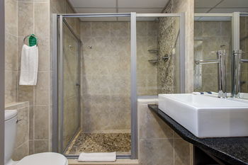 ANEW Hotel Hatfield Pretoria 4*